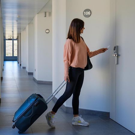 אסבו Hotel Campusphi מראה חיצוני תמונה
