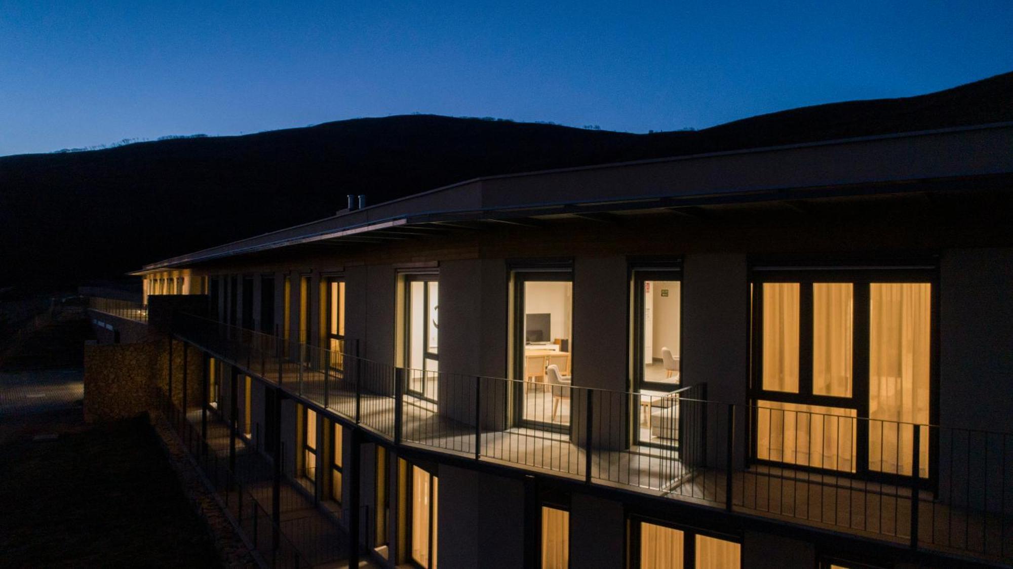 אסבו Hotel Campusphi מראה חיצוני תמונה